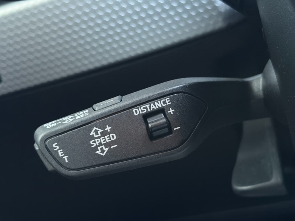 AUDI A1 City Carver 35 TFSI S line-image-5