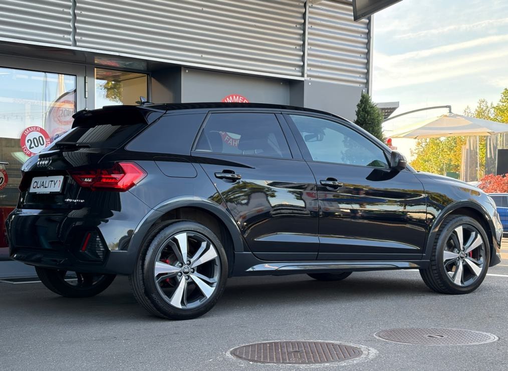 AUDI A1 City Carver 35 TFSI S line-image-2