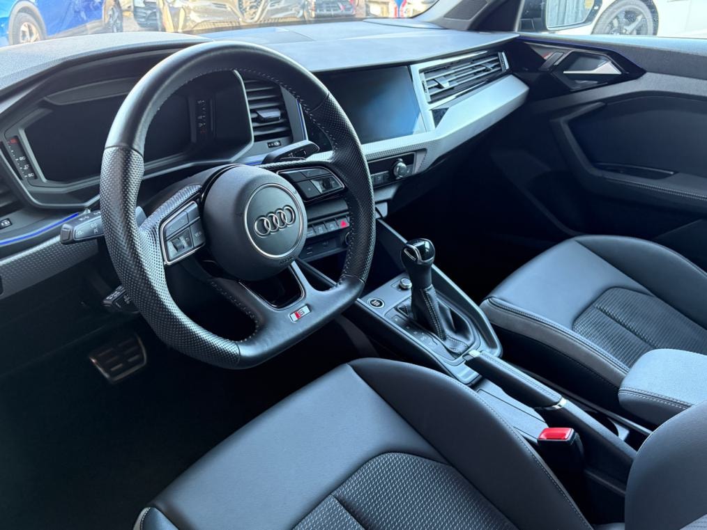 AUDI A1 City Carver 35 TFSI S line-image-3
