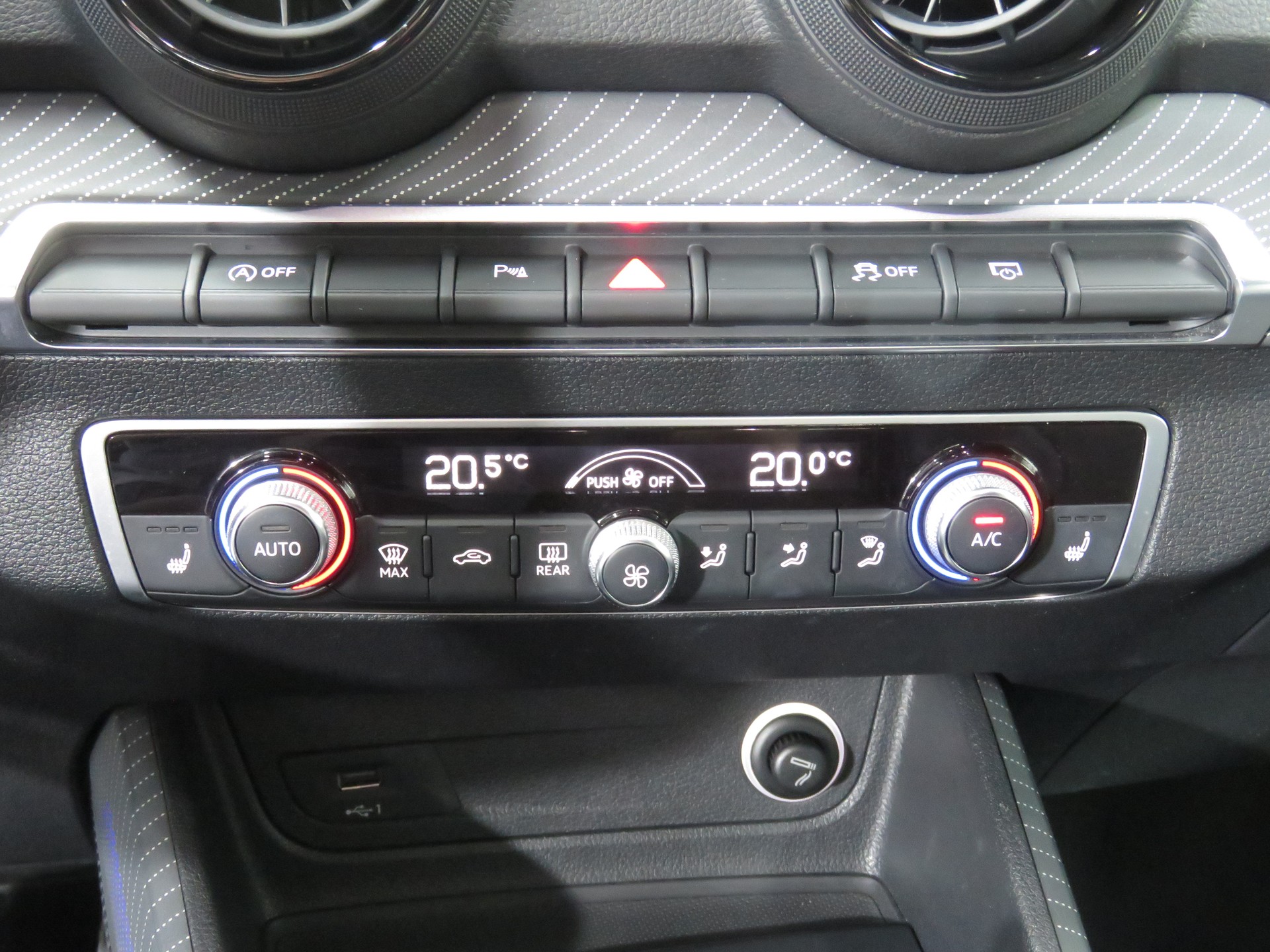 AUDI Q2 2.0 TDI Edition # 1 Quattro S-tronic (Automat)-image-15