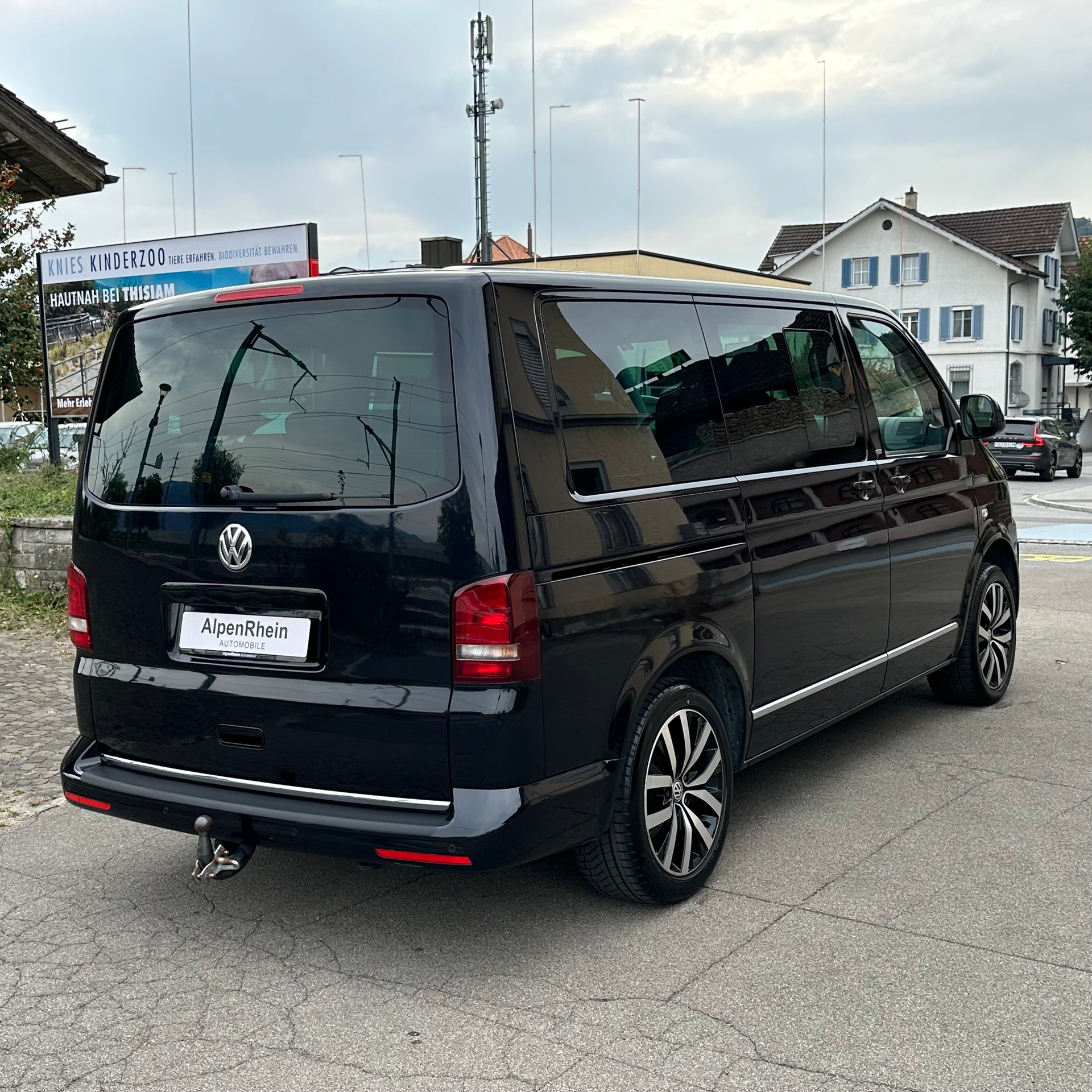 VW Highline Premium-image-2