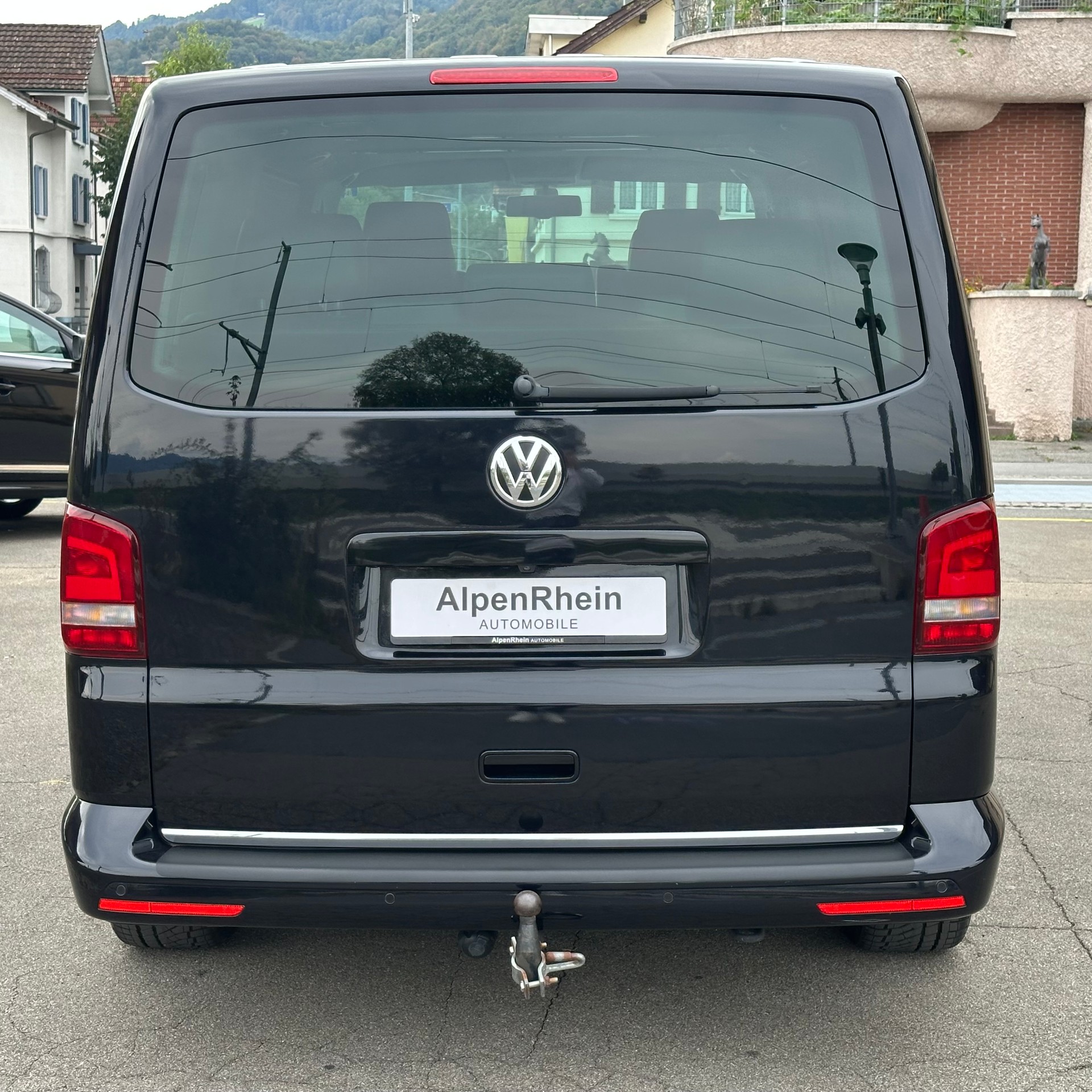 VW Highline Premium-image-3