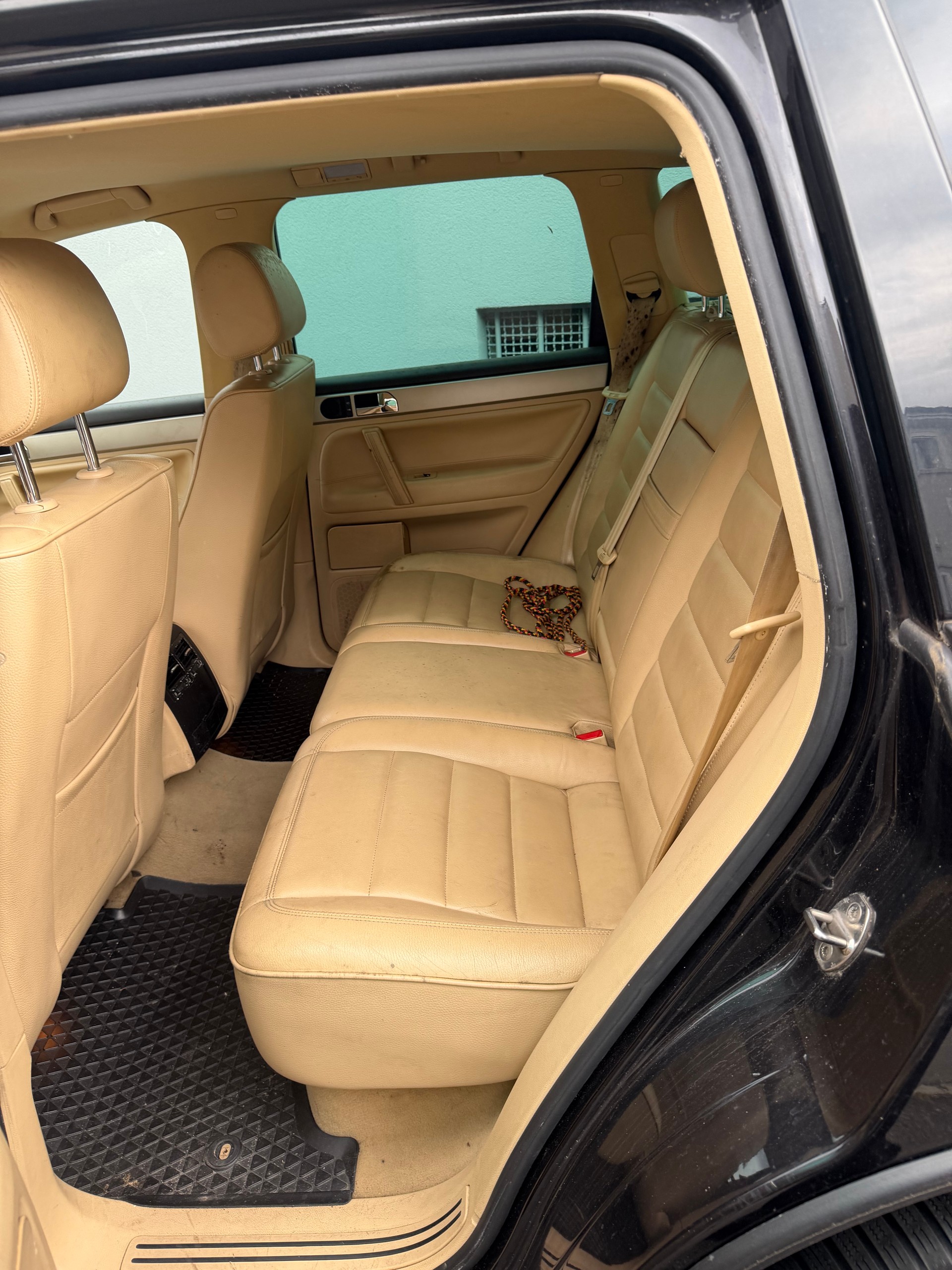 VW Touareg 3.2 V6-image-7