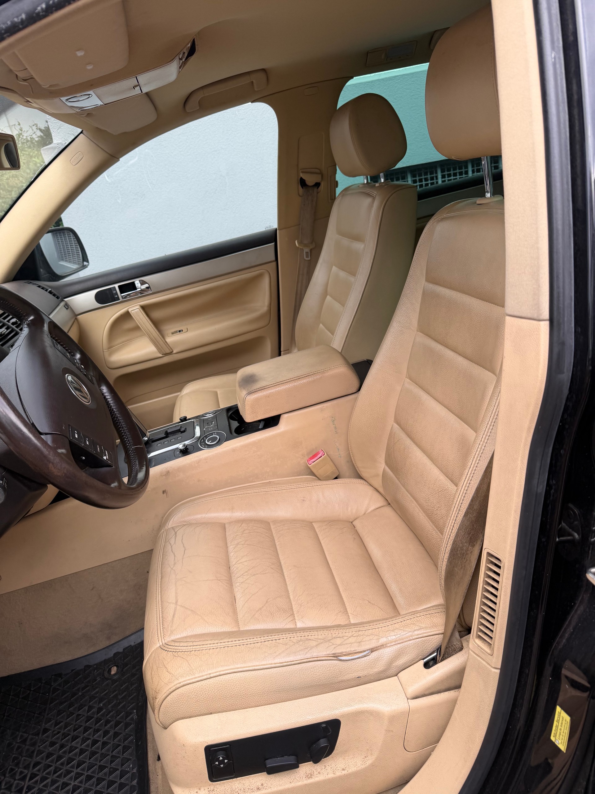 VW Touareg 3.2 V6-image-4