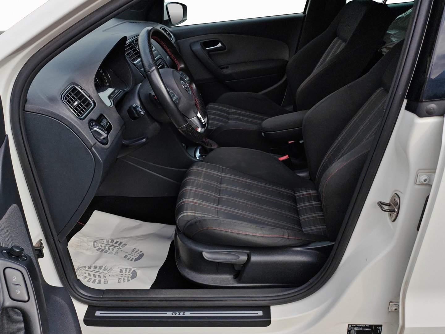 VW Polo 1.4 TSI GTI DSG (Véhicule Suisse · Expertise du jour · Garantie · GPS)-image-9