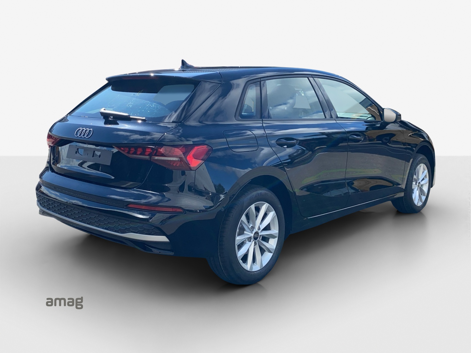 AUDI A3 Sportback TFSI 85 kW Ambition S-tronic-image-4