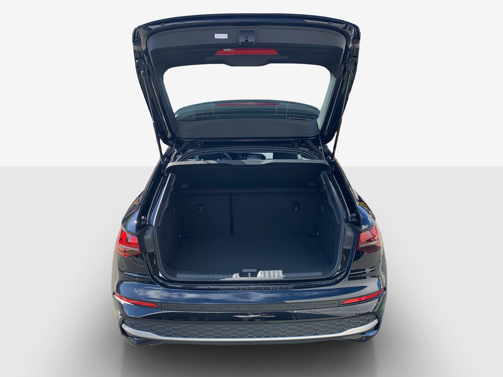 AUDI A3 Sportback TFSI 85 kW Ambition S-tronic-image-12