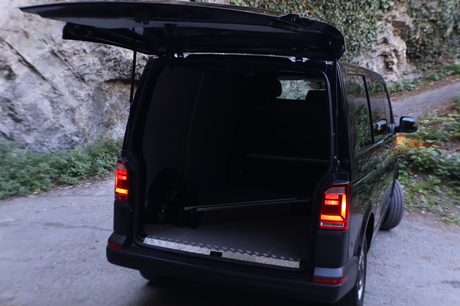 VW T6 2.0 TDI 4Motion-image-6