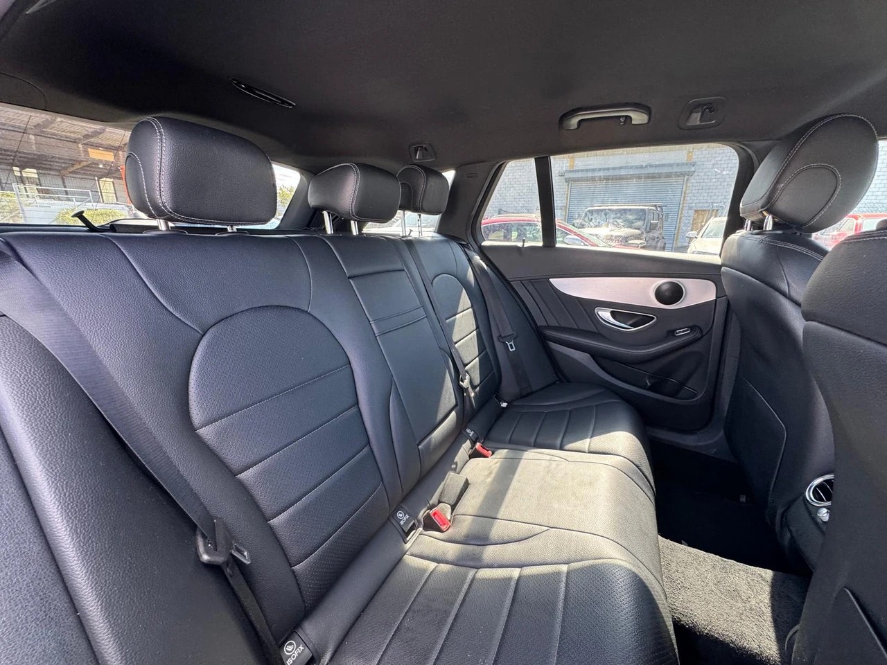 MERCEDES-BENZ C 250 BlueTEC Exclusive 4Matic 7G-Tronic-image-9