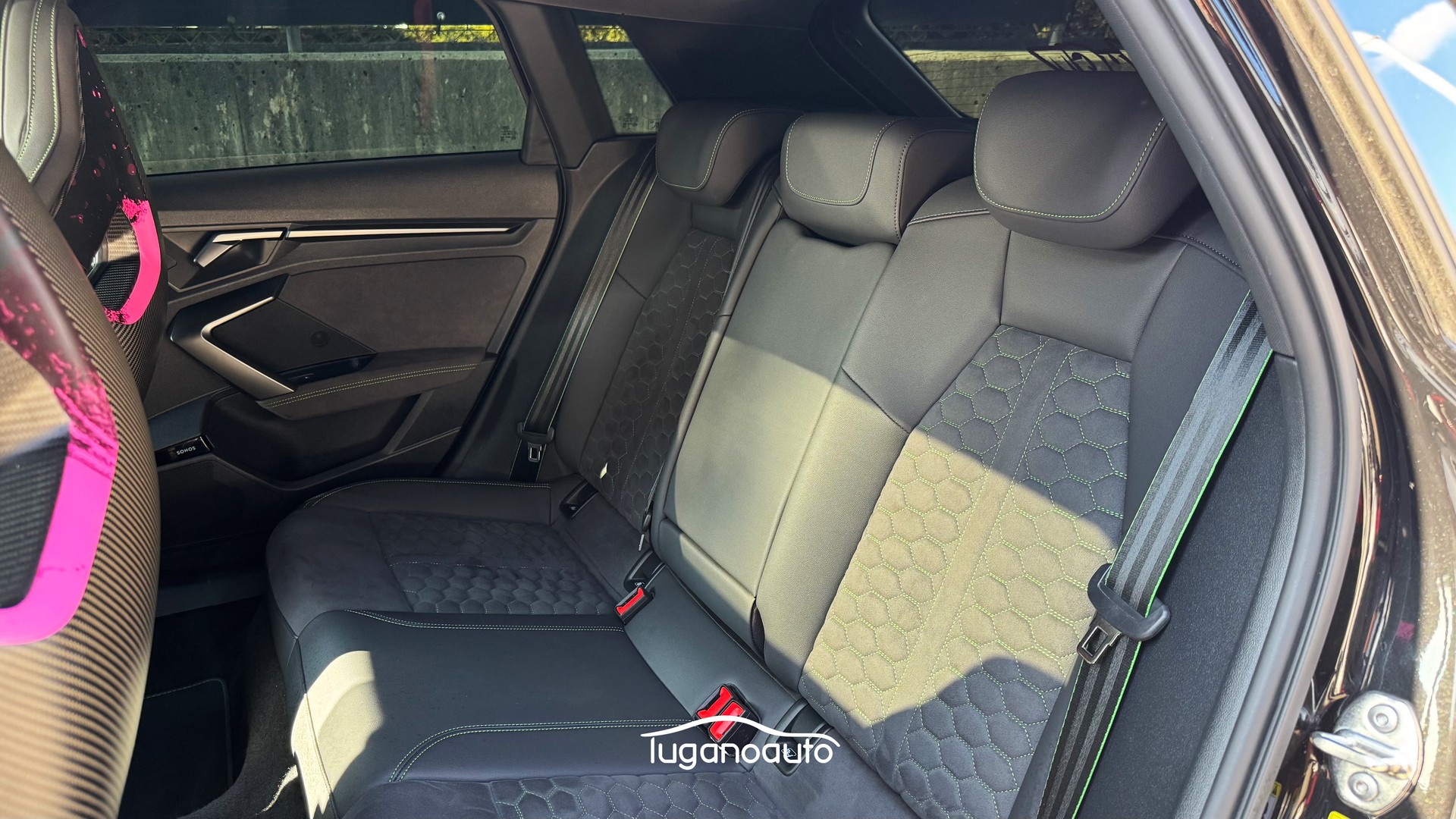 AUDI RS3 Sportback 2.5 TSI quattro S-tronic-image-11