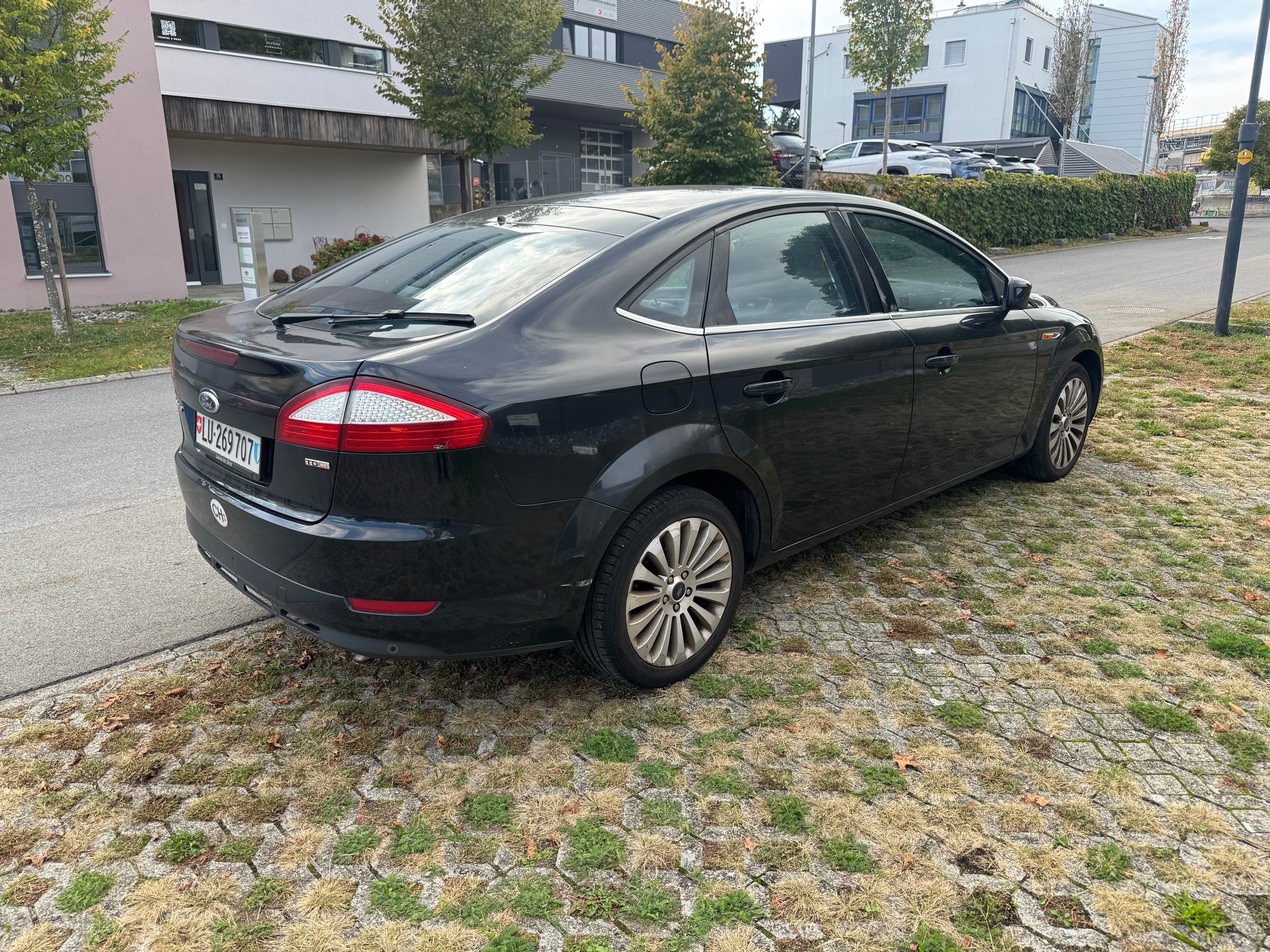 FORD Mondeo 2.2 TDCi 16V Titanium-image-12