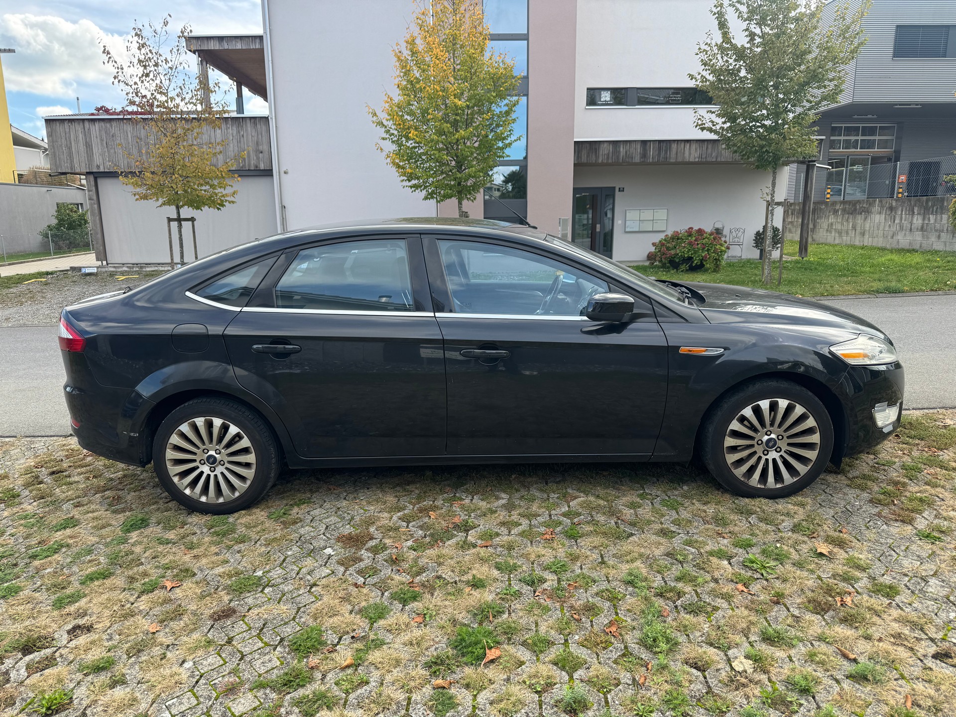 FORD Mondeo 2.2 TDCi 16V Titanium-image-11