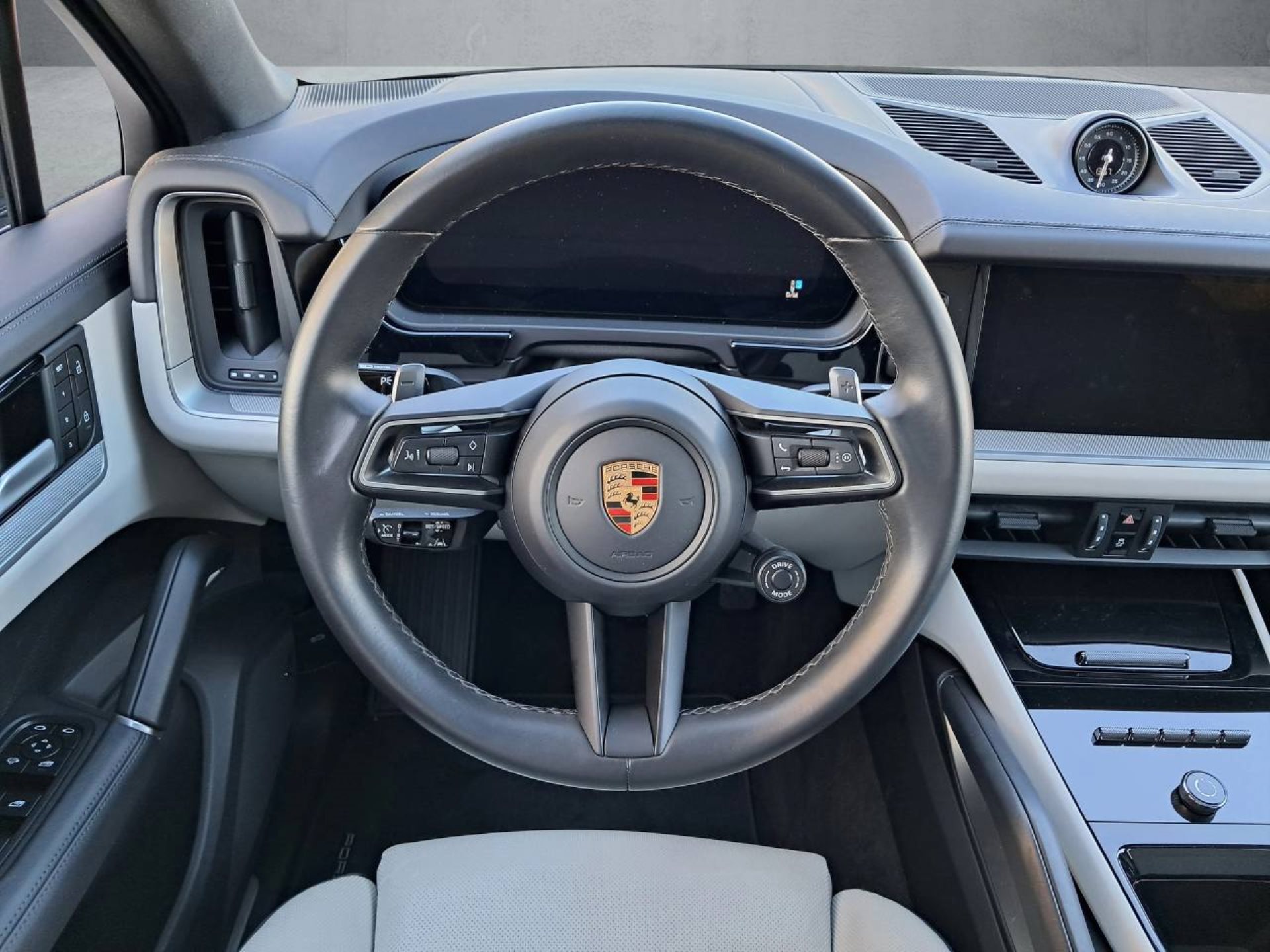 PORSCHE Cayenne E-Hybrid Coupé-image-12