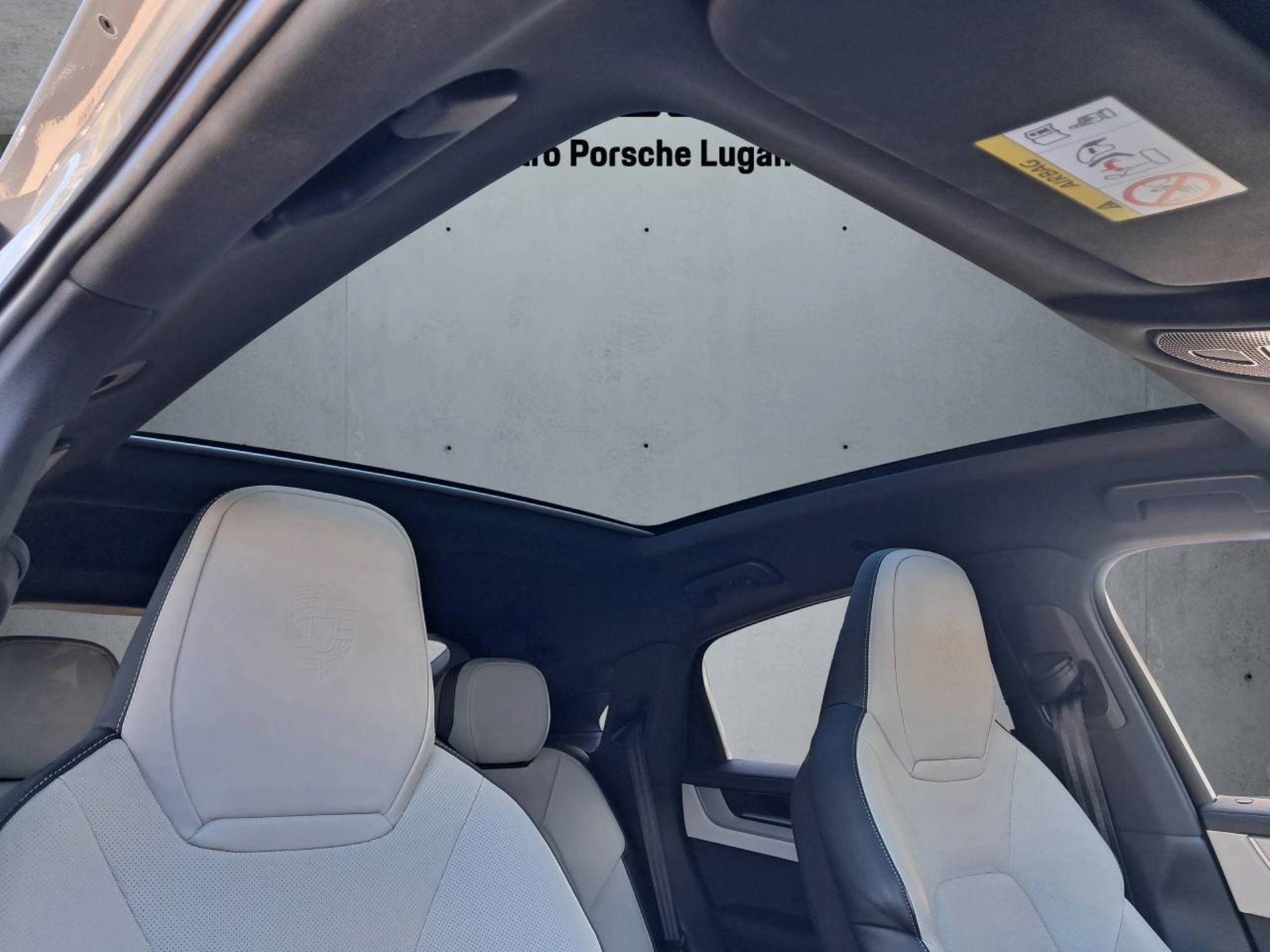 PORSCHE Cayenne E-Hybrid Coupé-image-19