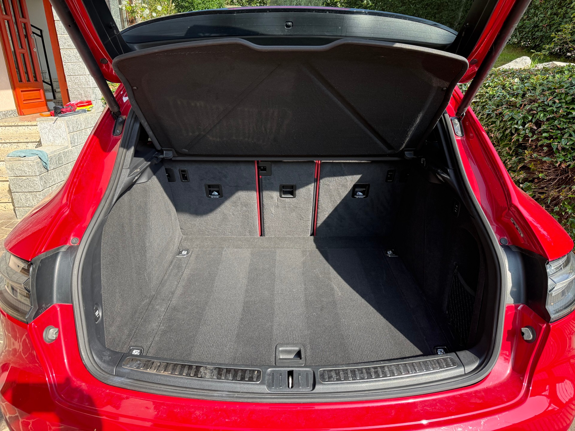 PORSCHE Macan GTS | Porsche Approved | Sport Chrono | Panorama-image-12