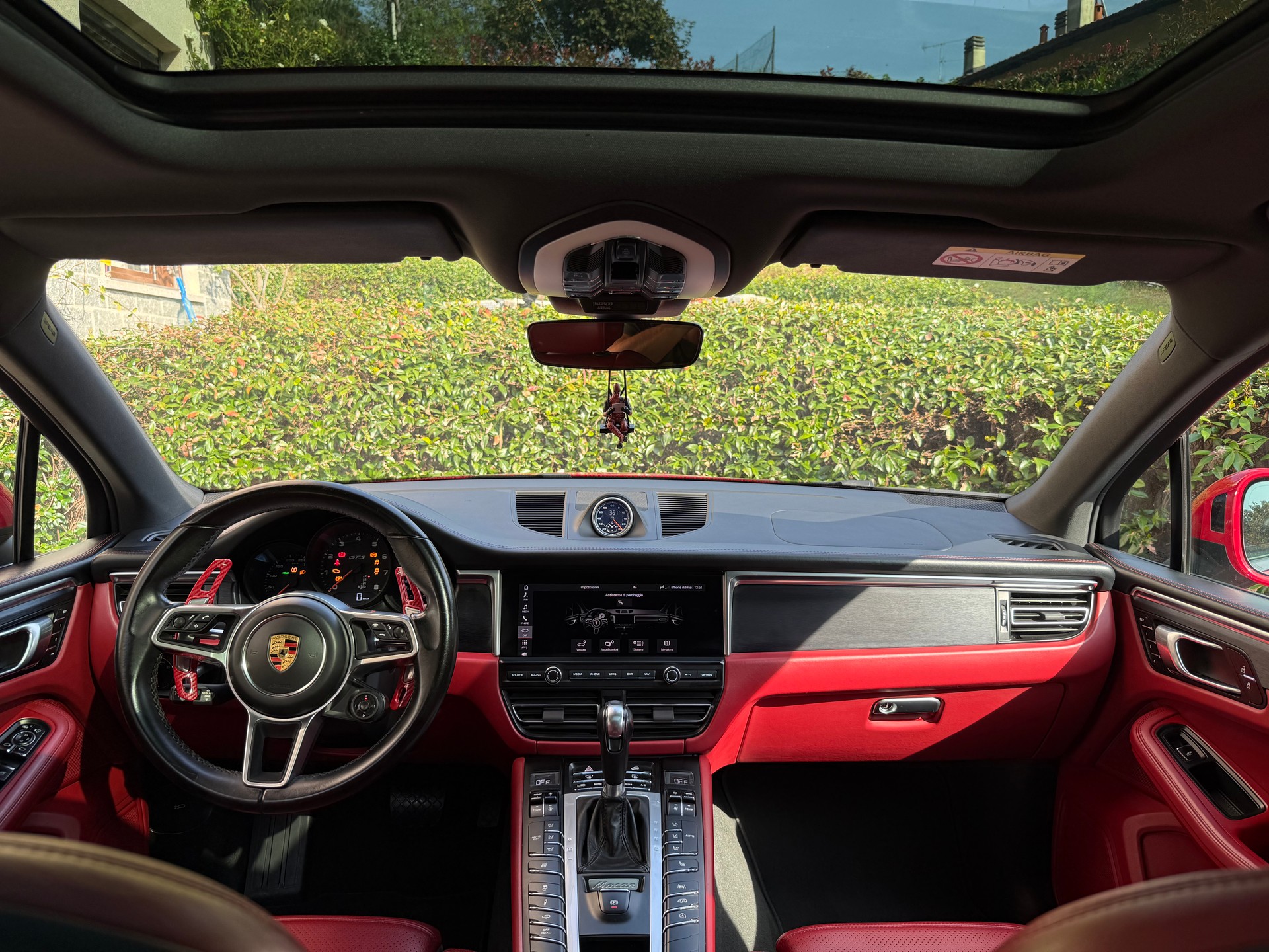 PORSCHE Macan GTS | Porsche Approved | Sport Chrono | Panorama-image-9