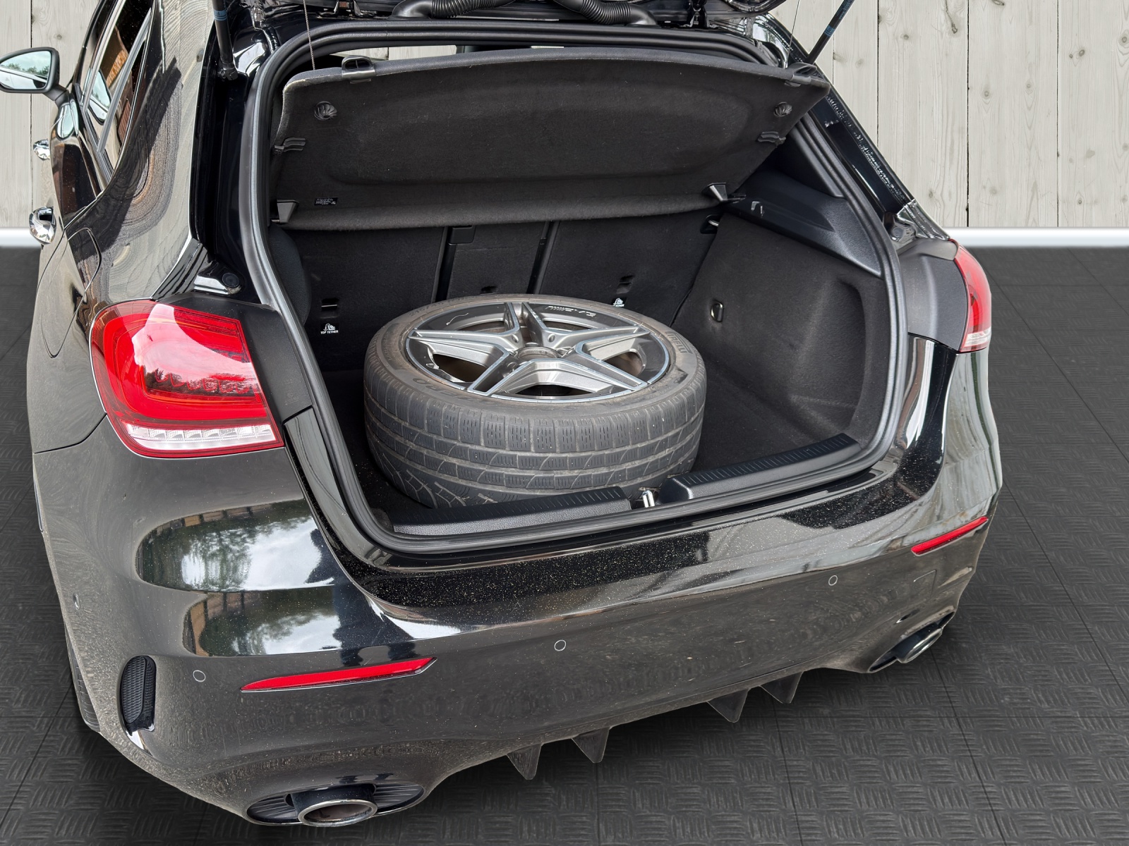 MERCEDES-BENZ A 35 AMG 4Matic Speedshift-image-15
