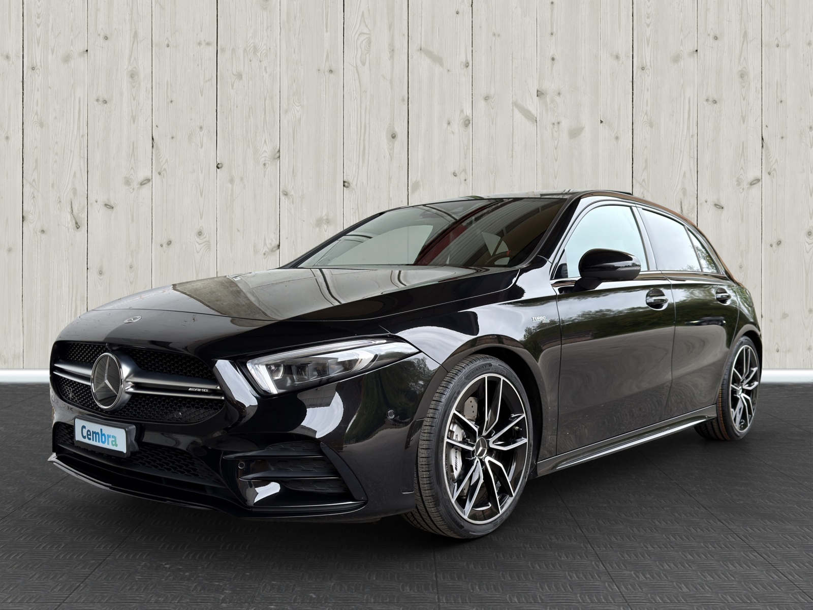 MERCEDES-BENZ A 35 AMG 4Matic Speedshift-image-2