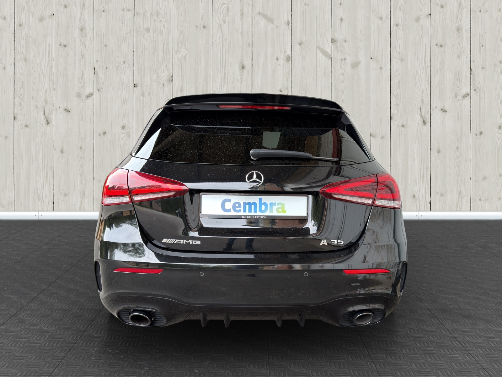 MERCEDES-BENZ A 35 AMG 4Matic Speedshift-image-5