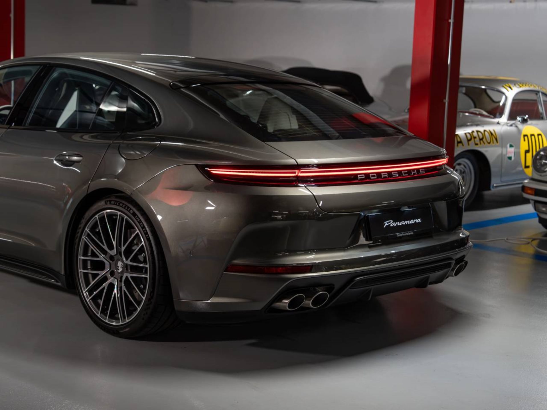PORSCHE Panamera 4S E-Hybrid-image-20