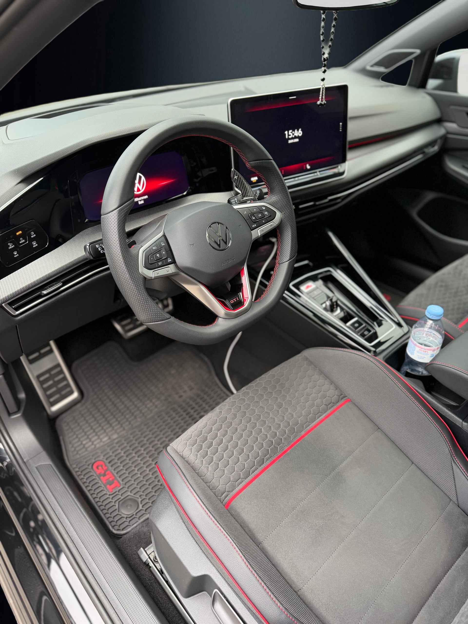 VW Golf 2.0 TSI GTI Clubsport DSG-image-8