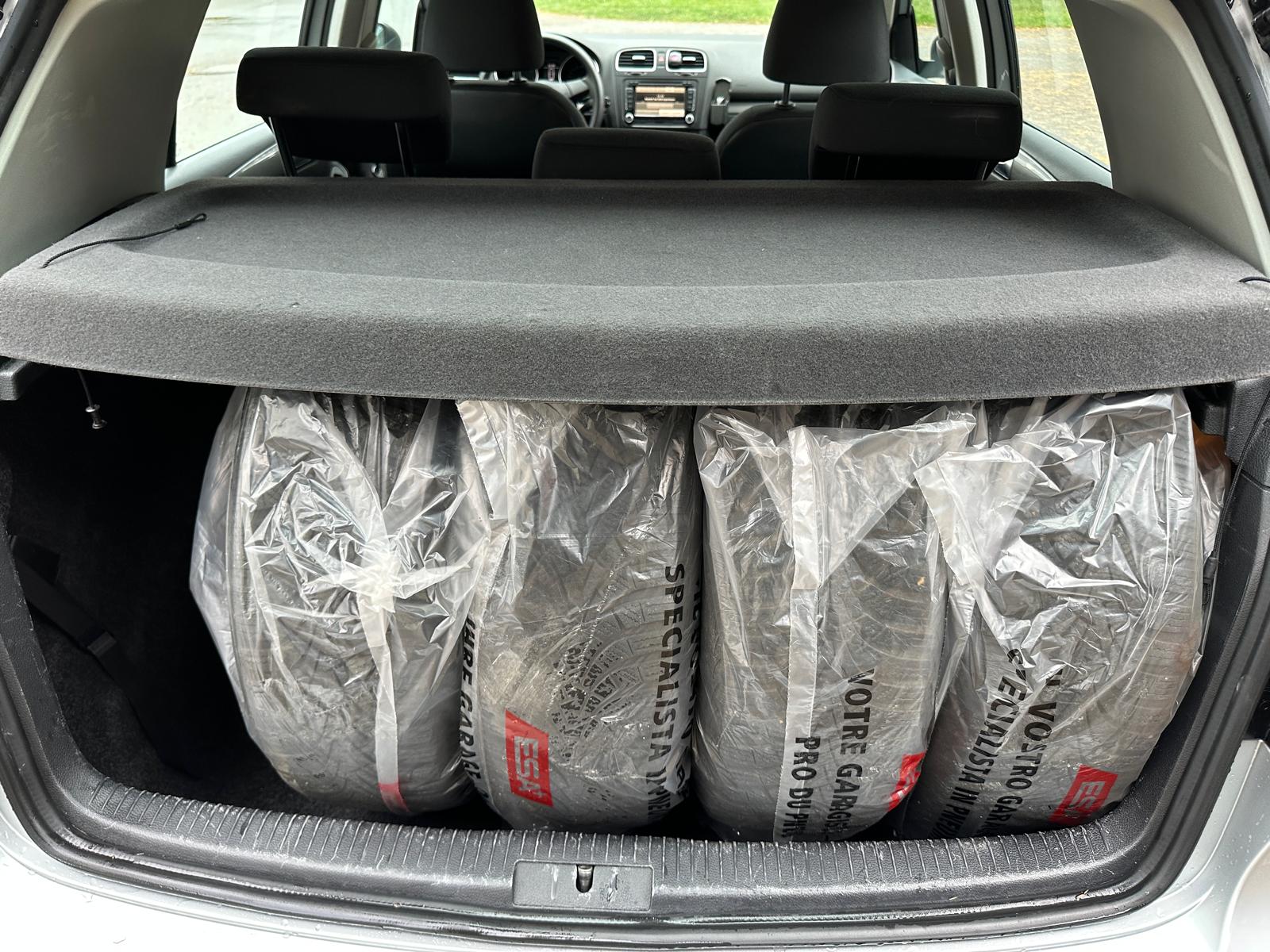 VW Golf 1.6 TDI BlueMotion Technology Team DSG-image-9