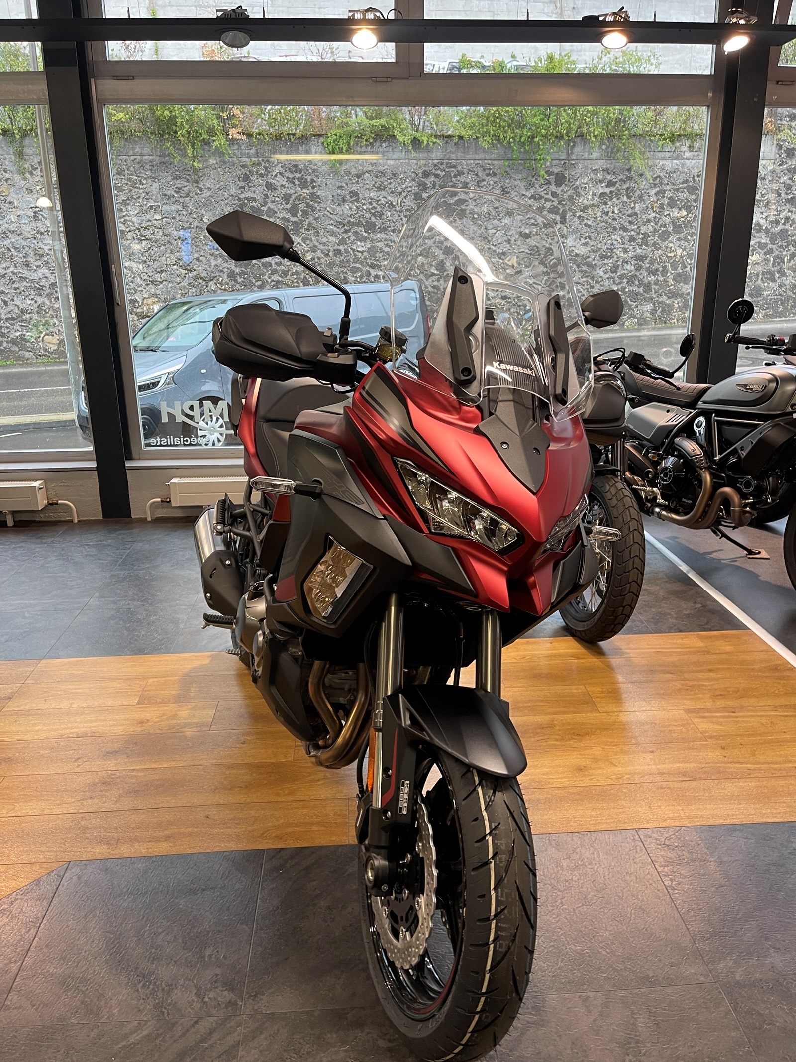 KAWASAKI Versys 1000 SE-showroom-element-1