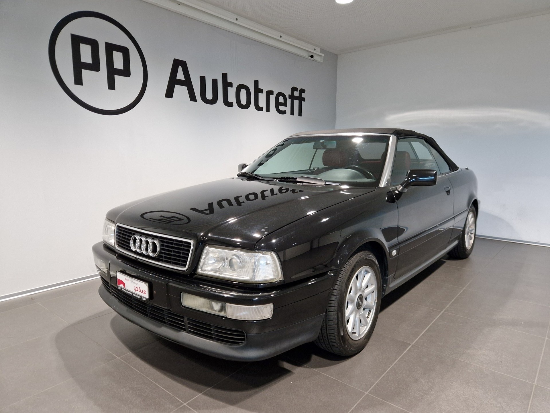 AUDI Cabriolet 2.6 E Elégance-image-1