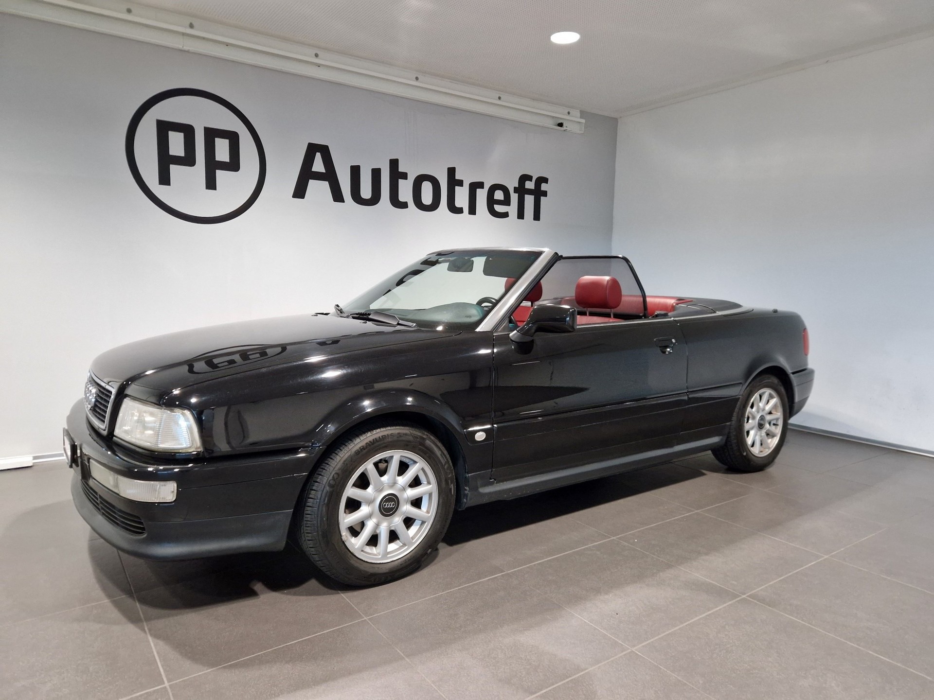 AUDI Cabriolet 2.6 E Elégance-image-2