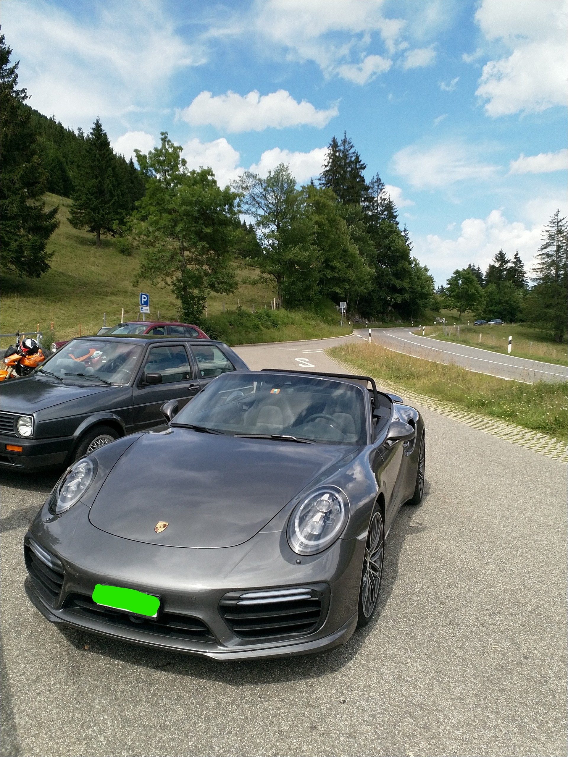 PORSCHE 911 Turbo S Cabrio PDK-image-17