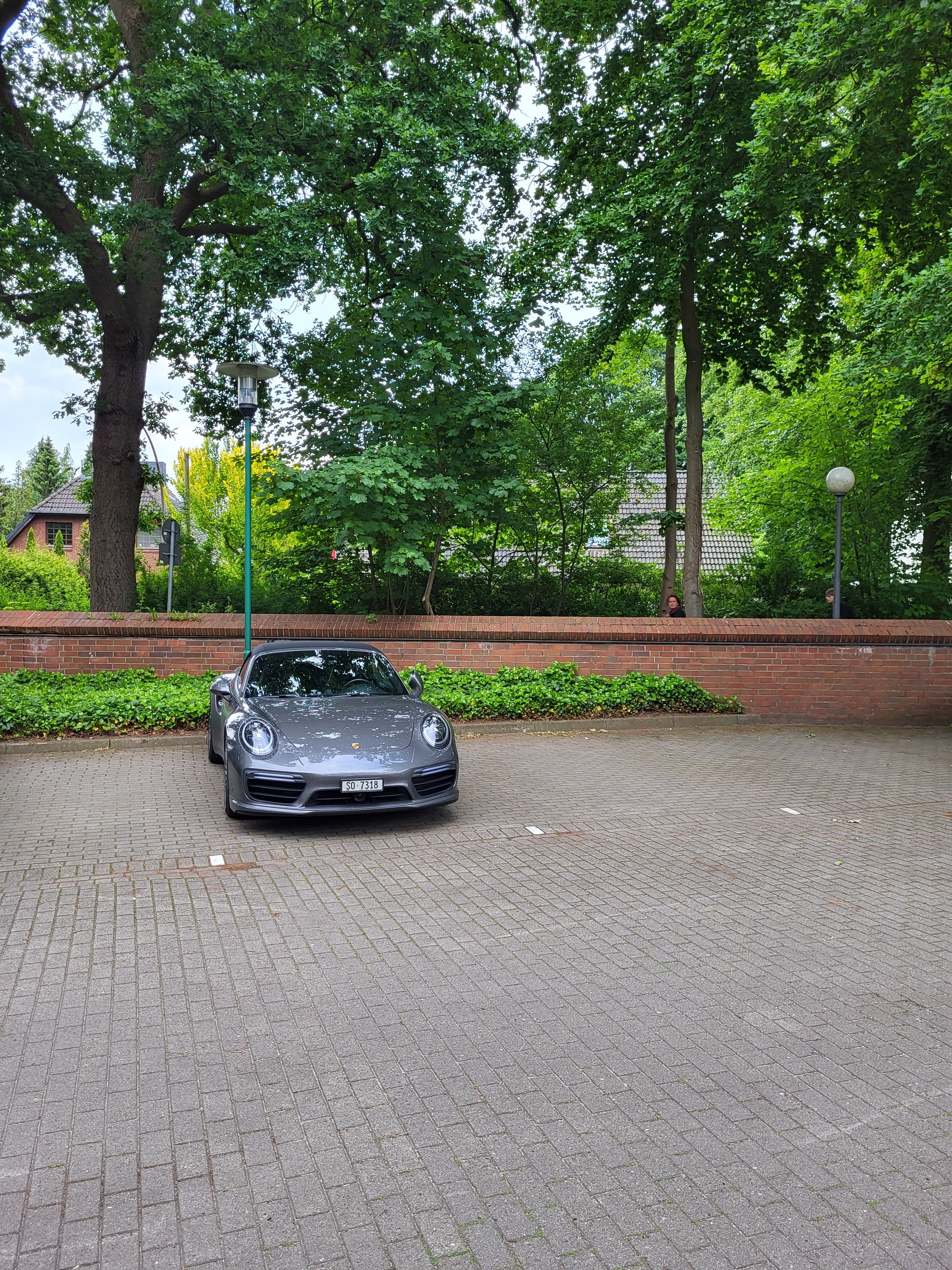 PORSCHE 911 Turbo S Cabrio PDK-image-18