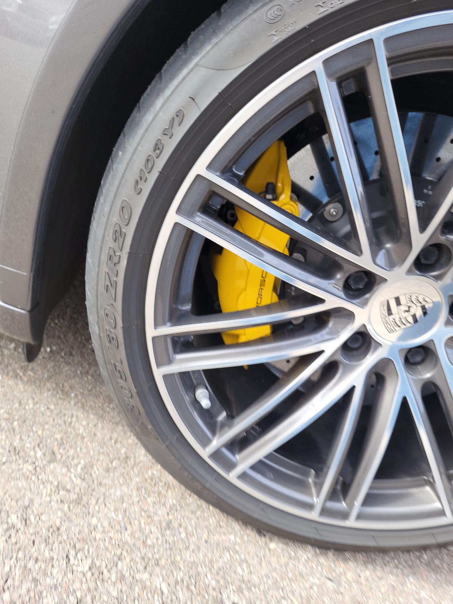 PORSCHE 911 Turbo S Cabrio PDK-image-11