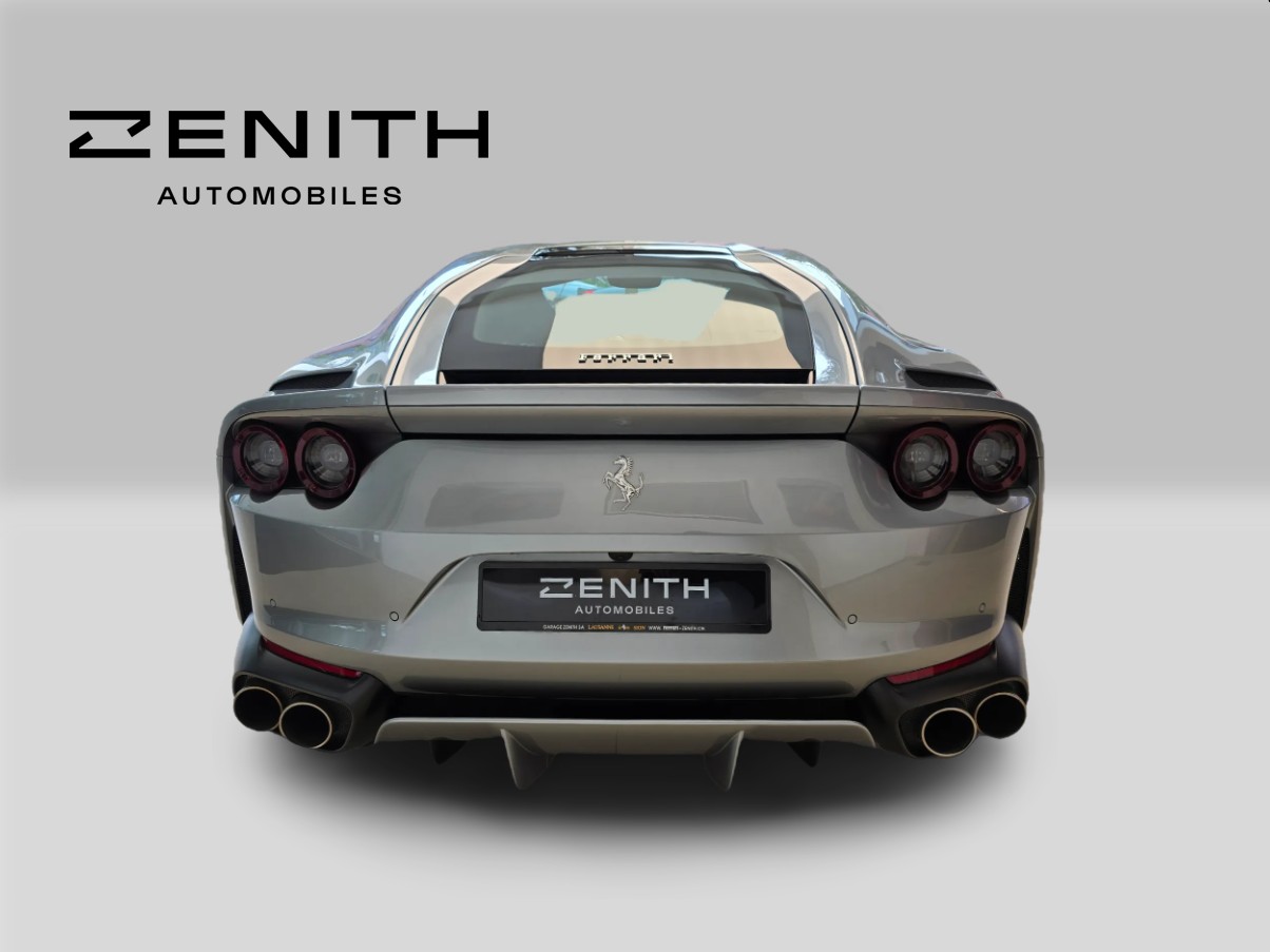 FERRARI 812 Superfast-image-5