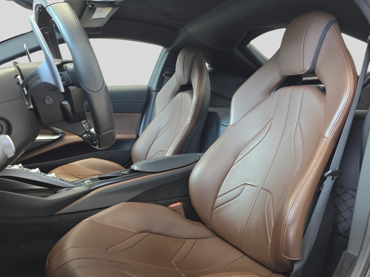 FERRARI 812 Superfast-image-9