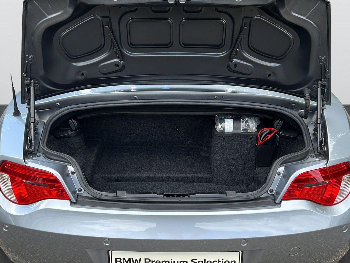 BMW Z4 M Roadster-image-11