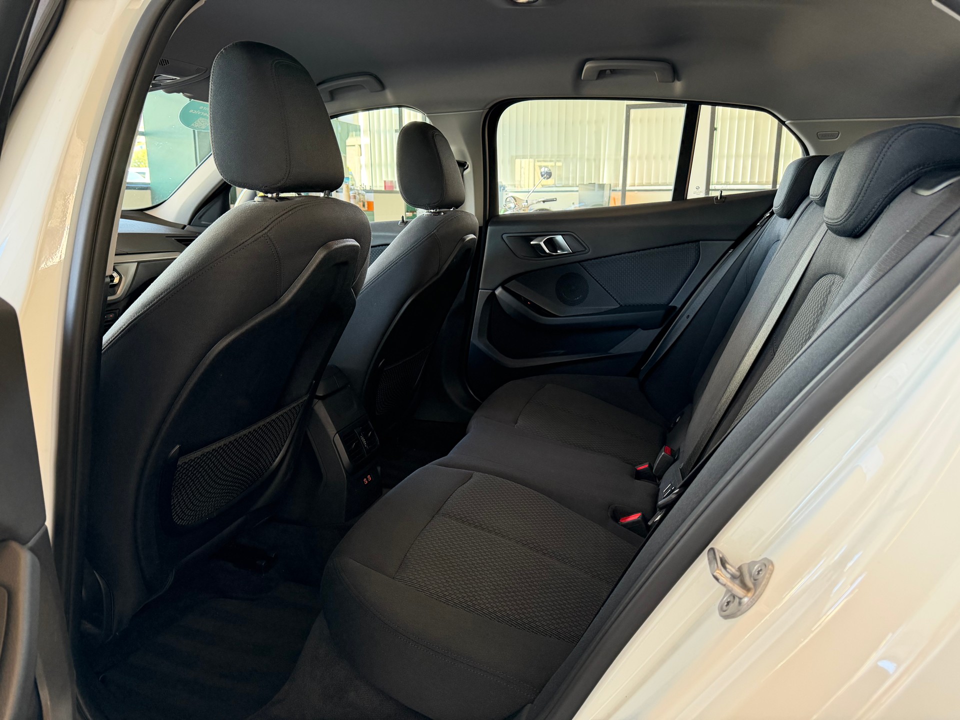 BMW 116d Steptronic-image-9