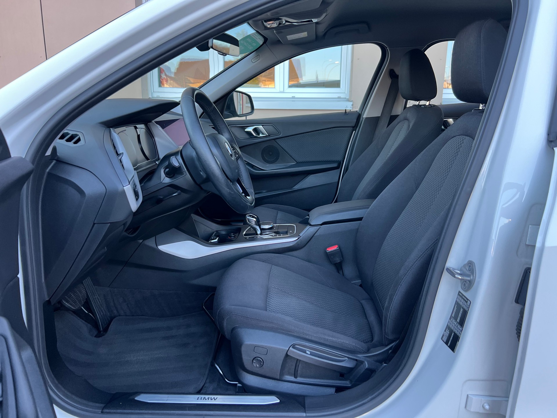 BMW 116d Steptronic-image-10