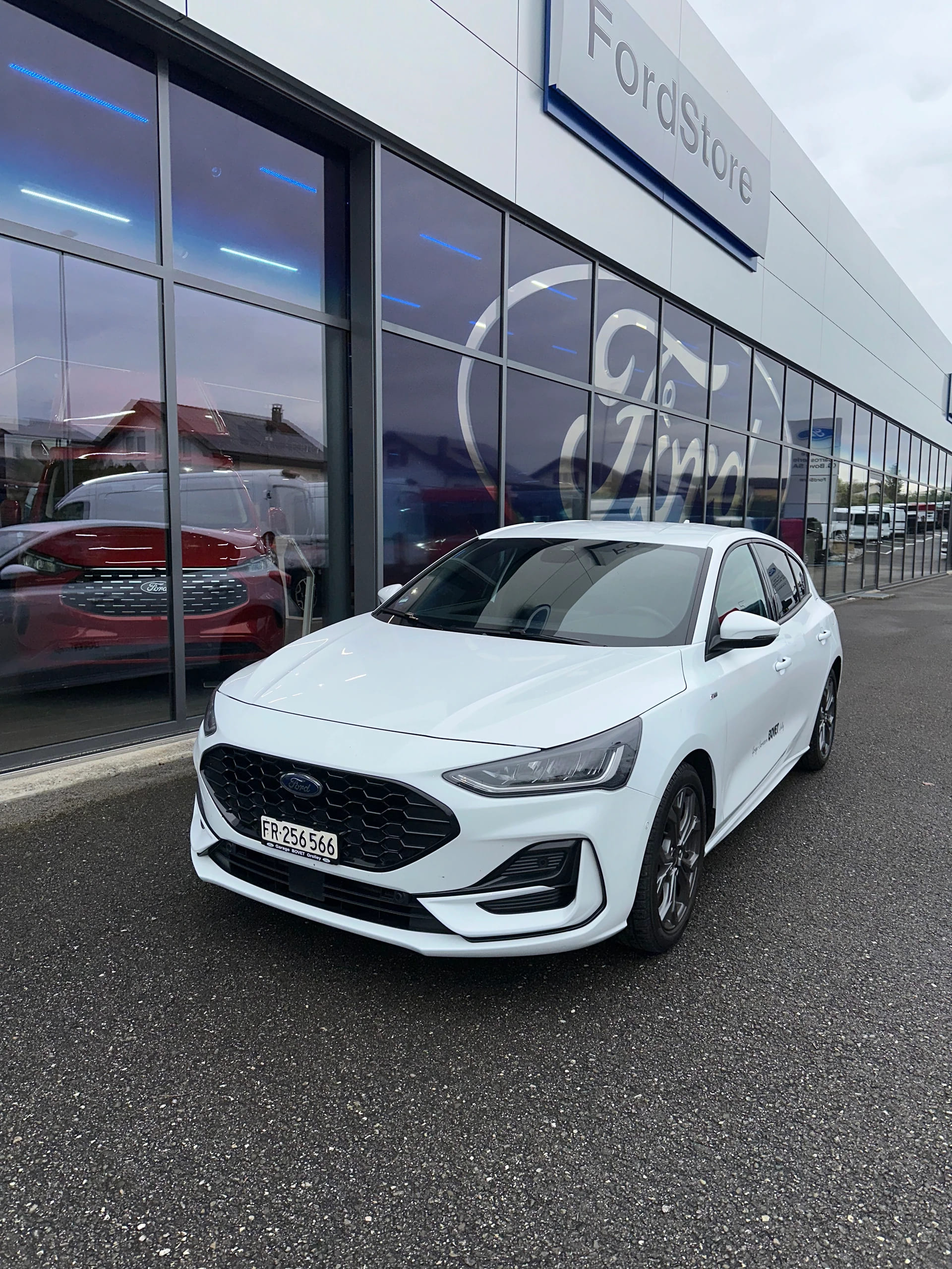 FORD Focus 1.0i EcoB Hybrid 155 ST- ST-Line/Aut.