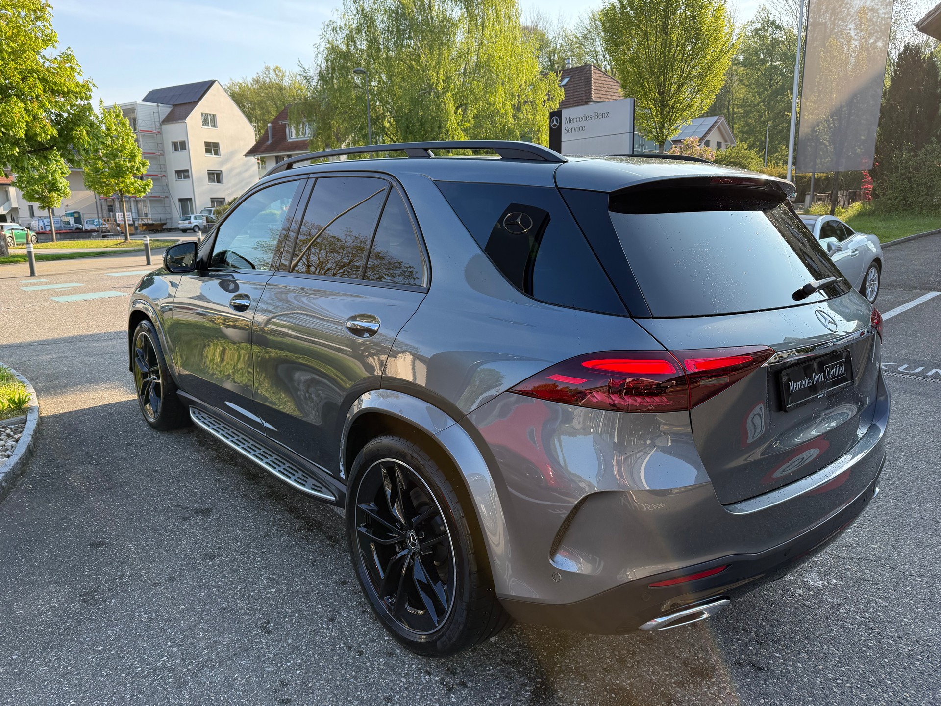 MERCEDES-BENZ GLE 300 d 4Matic-image-6