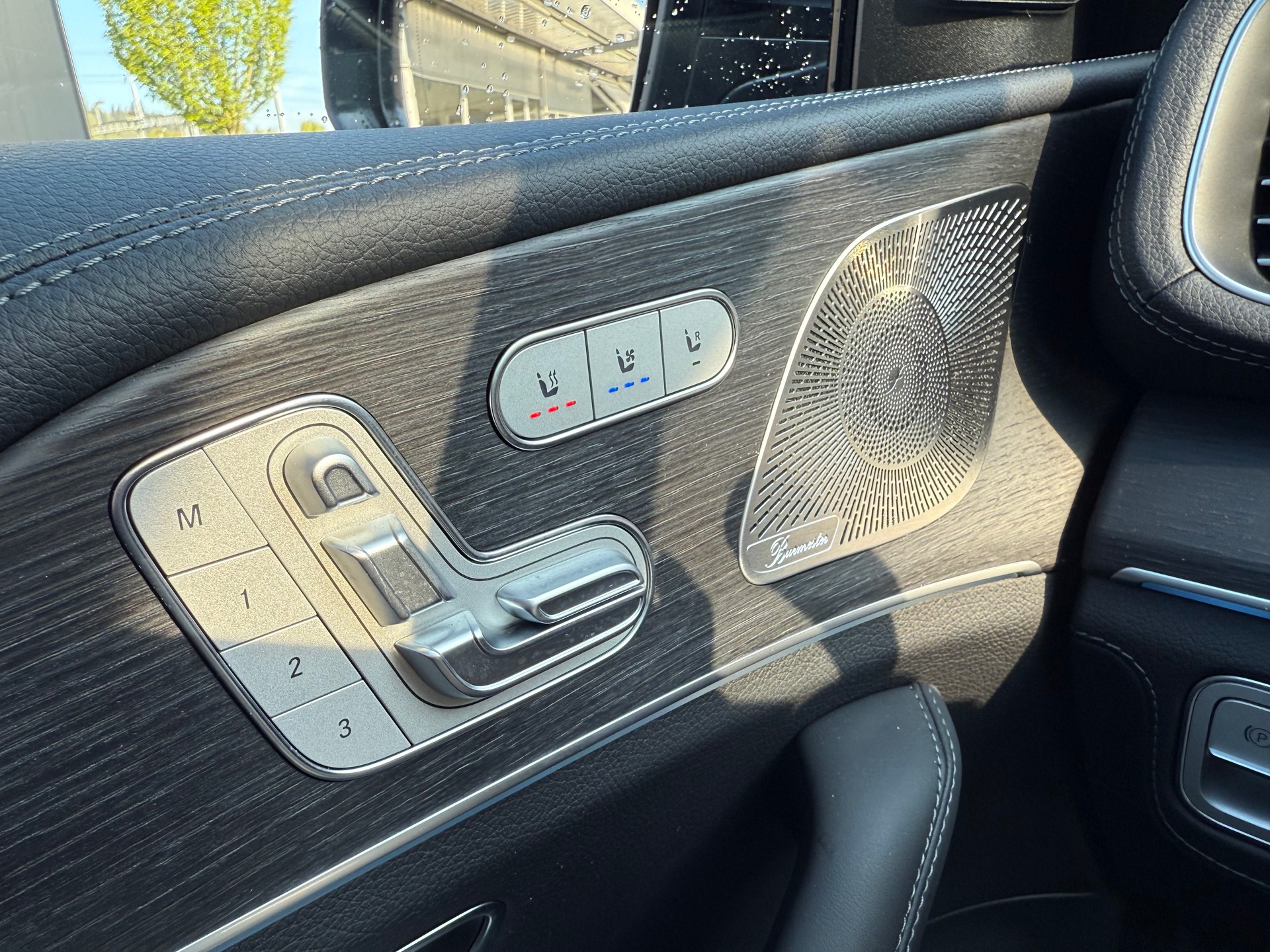 MERCEDES-BENZ GLE 300 d 4Matic-image-12