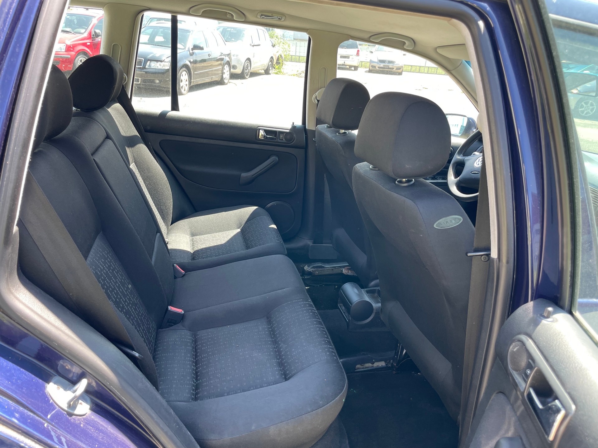 VW Golf Variant 1.6 16V Trendline-image-8