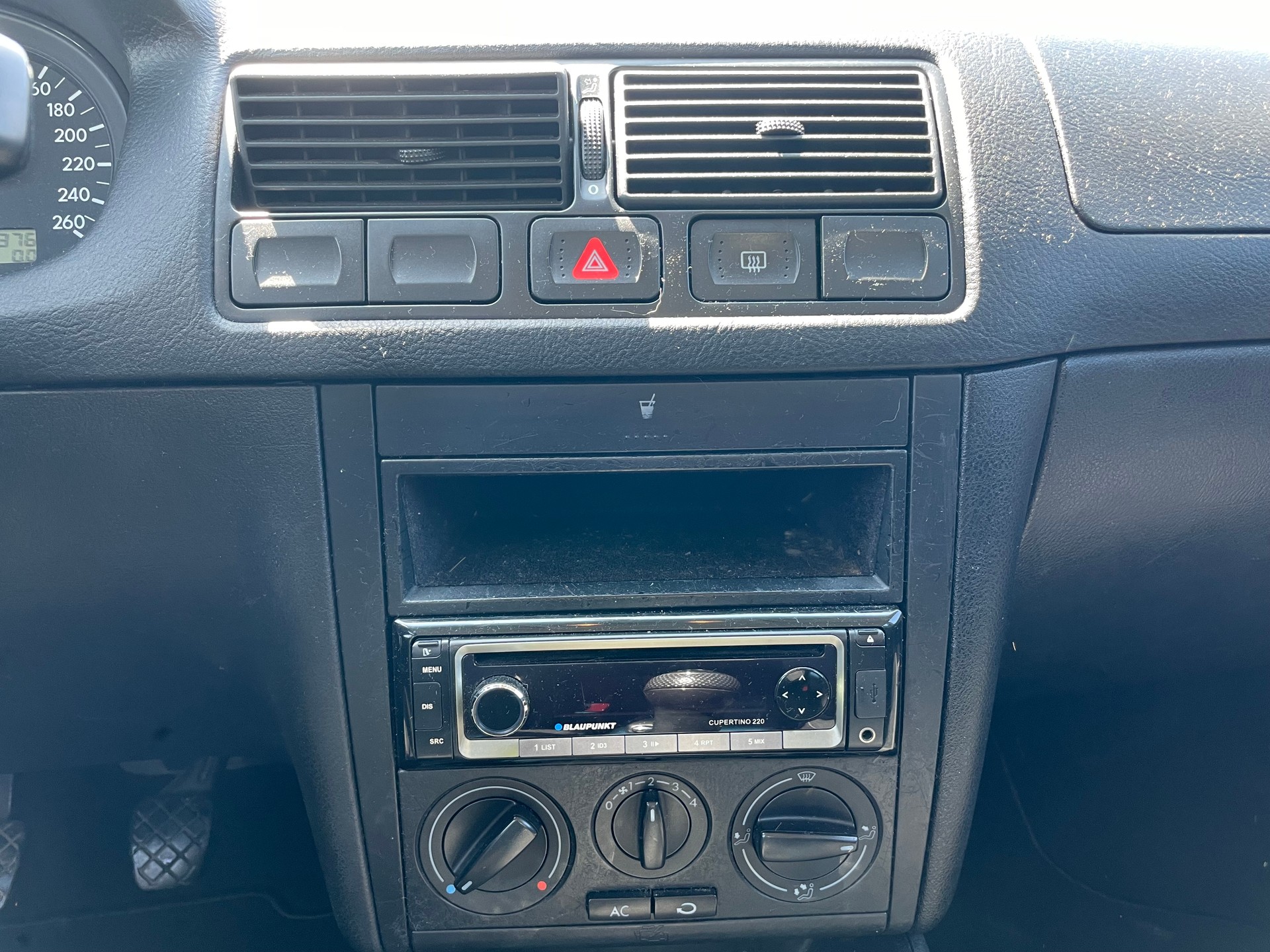 VW Golf Variant 1.6 16V Trendline-image-10