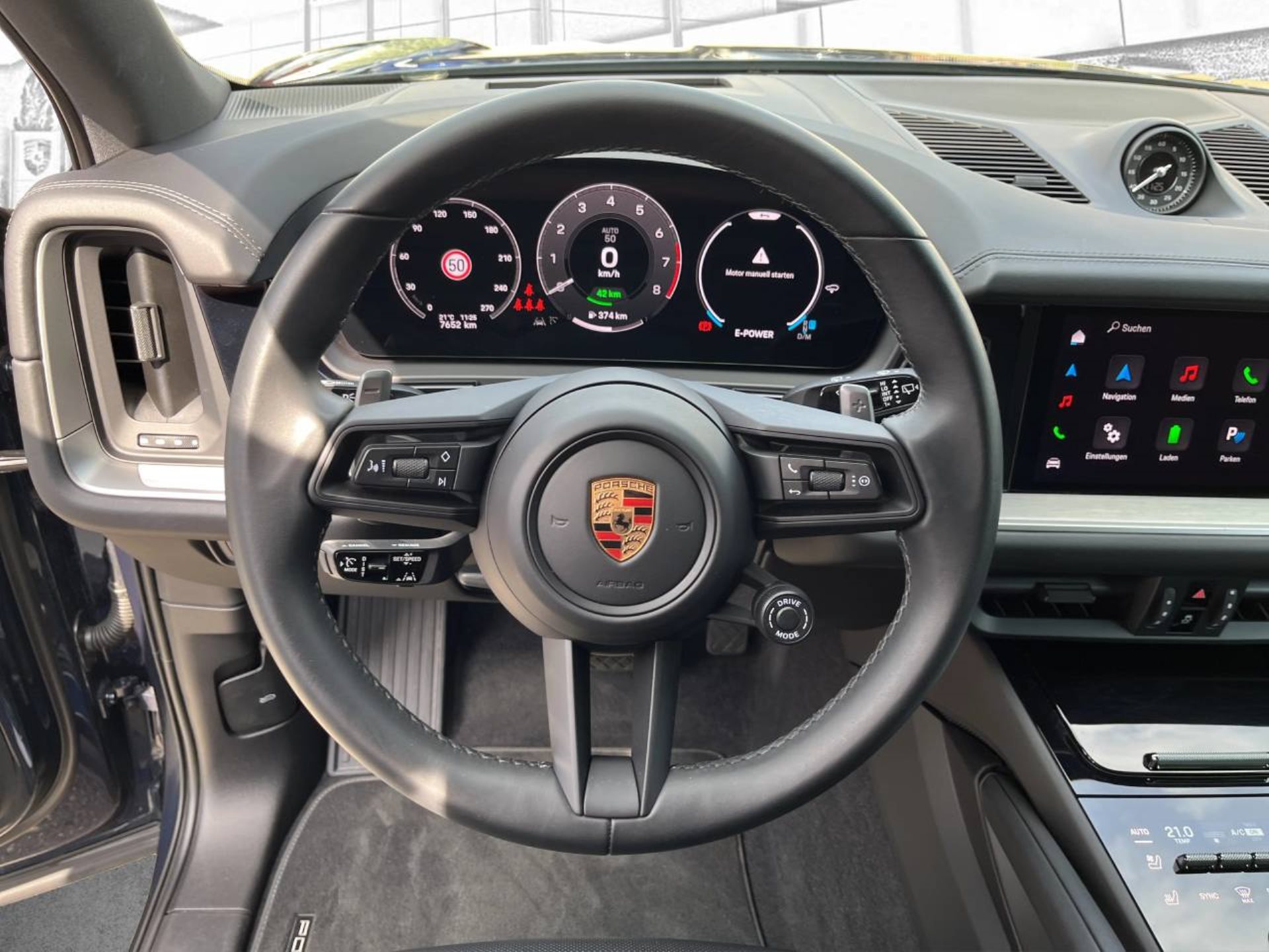 PORSCHE Cayenne E-Hybrid-image-12