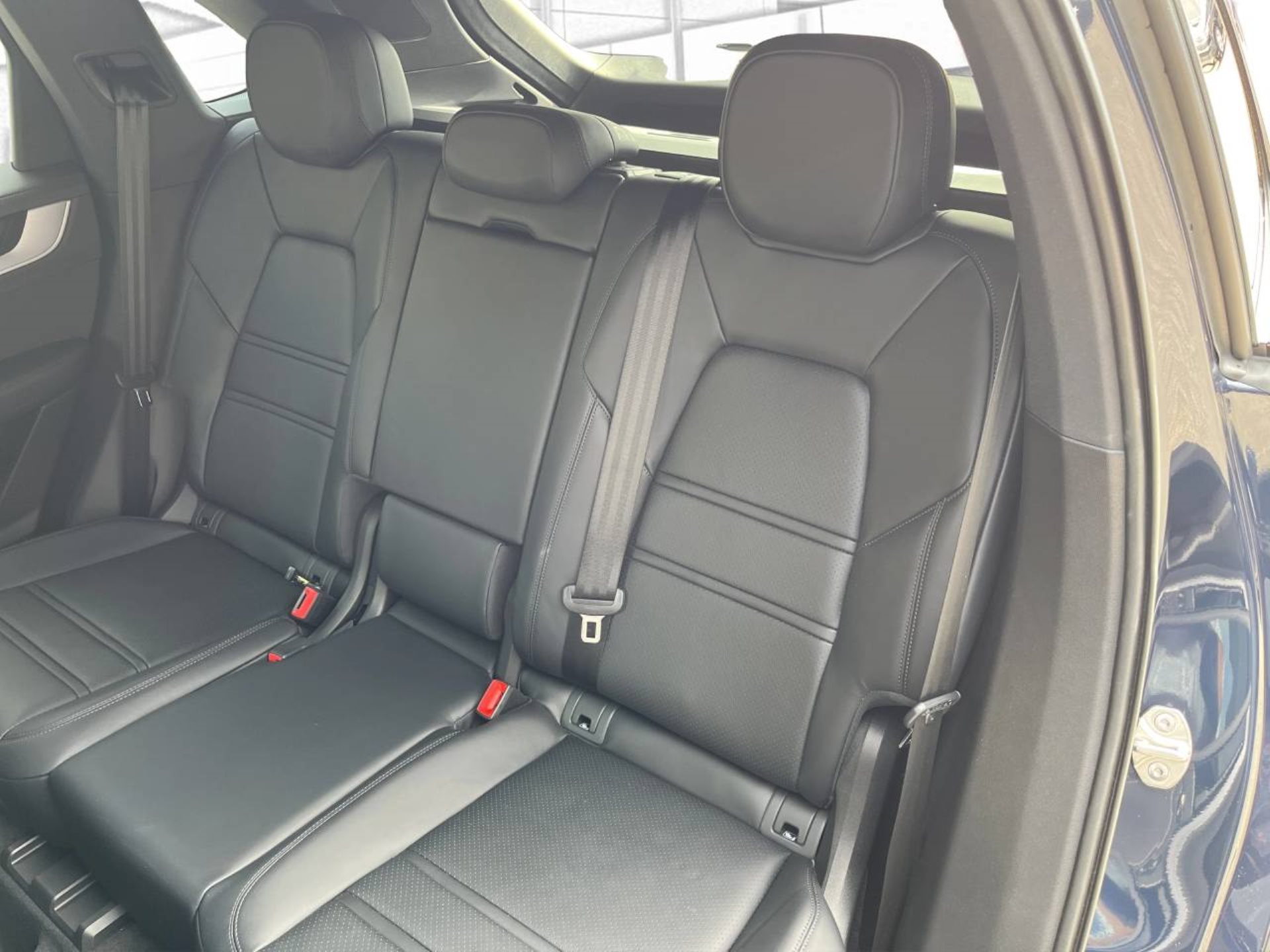 PORSCHE Cayenne E-Hybrid-image-16