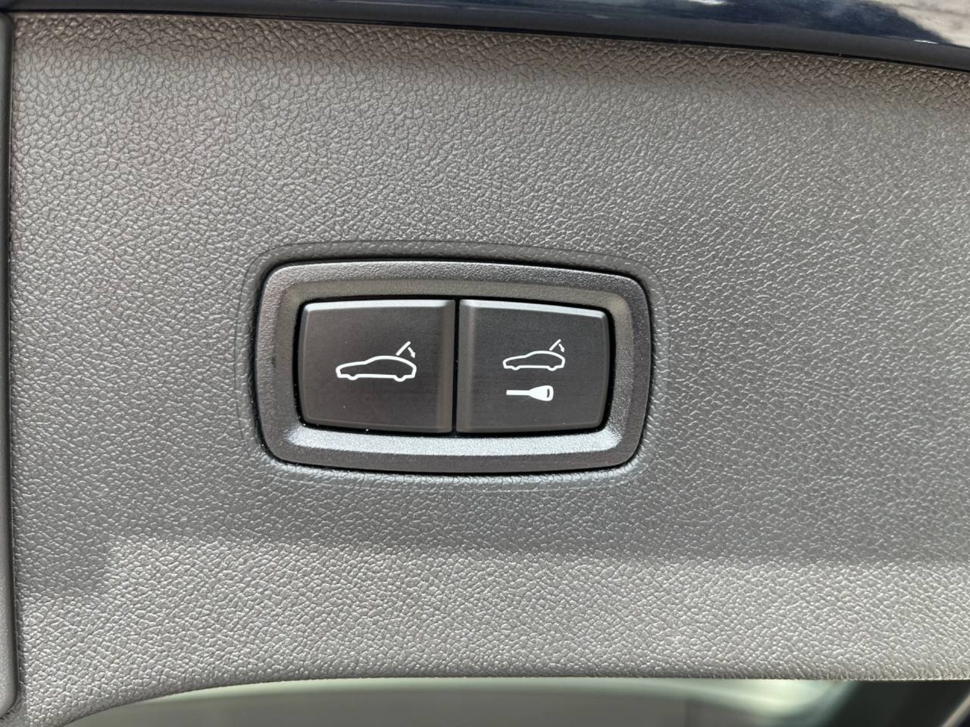PORSCHE Cayenne E-Hybrid-image-24