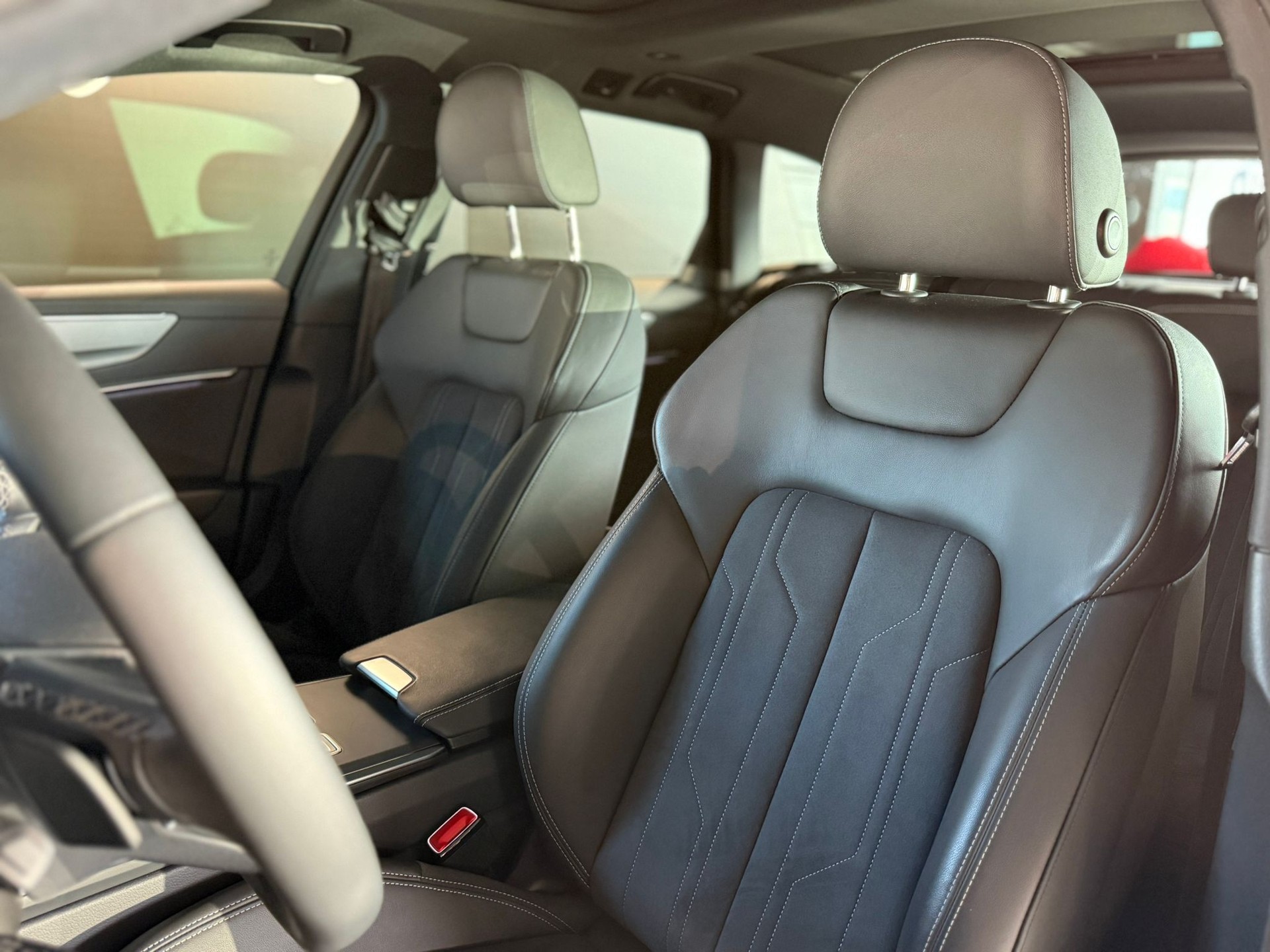 AUDI A6 Avant 40 TDI advanced S-tronic Quattro-image-8