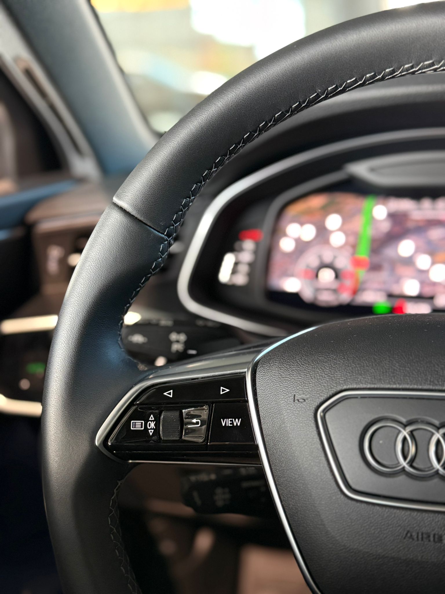 AUDI A6 Avant 40 TDI advanced S-tronic Quattro-image-6