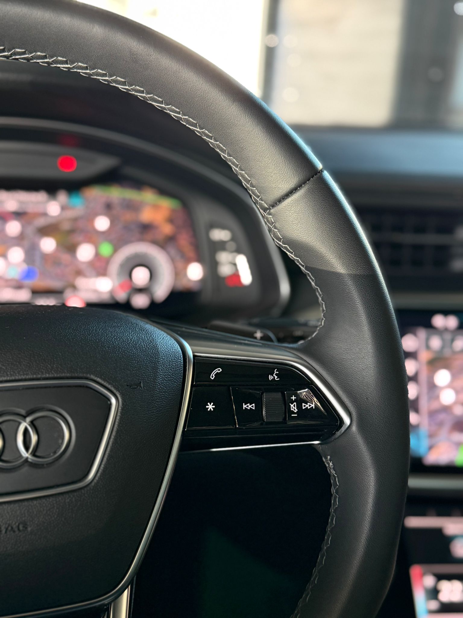 AUDI A6 Avant 40 TDI advanced S-tronic Quattro-image-7
