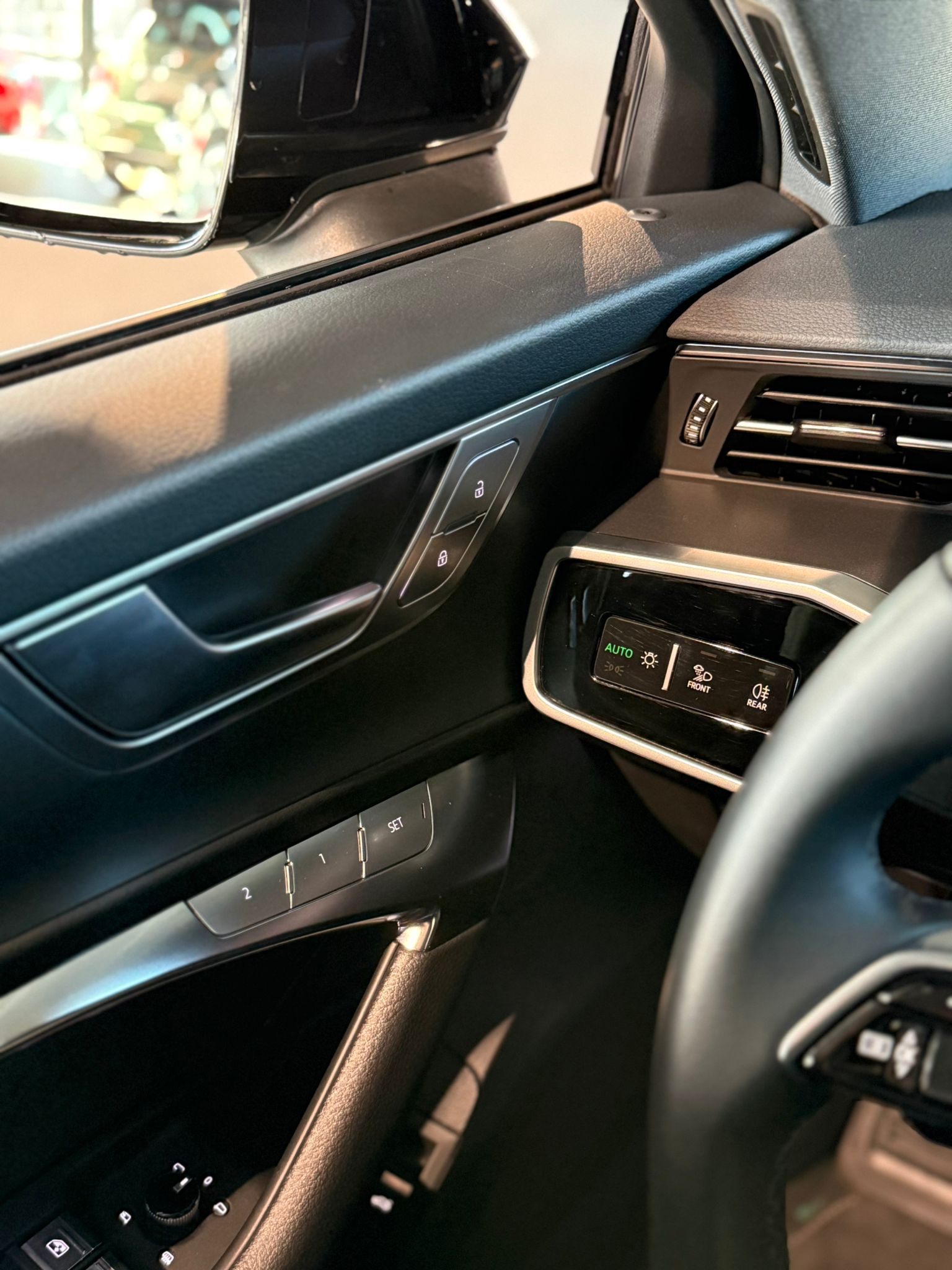 AUDI A6 Avant 40 TDI advanced S-tronic Quattro-image-15