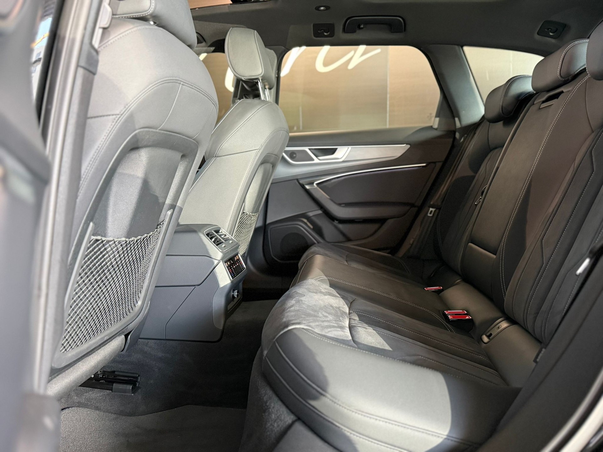 AUDI A6 Avant 40 TDI advanced S-tronic Quattro-image-10